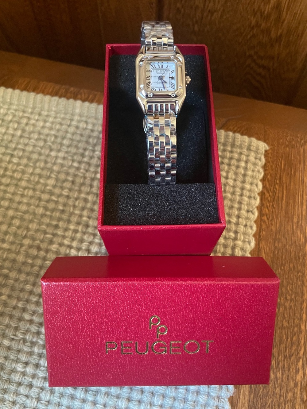 New Peugeot Women’s 20x22MM Silver Panther Link Bracelet Watch